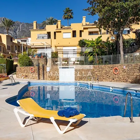 Town House 3 Beds In The Center Of