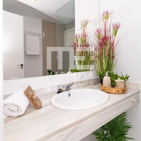 Town House 3 Beds In The Center Of *