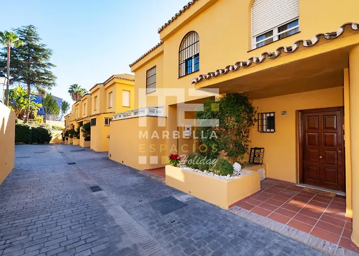 Town House 3 Beds In The Center Of * 马尔韦利亚