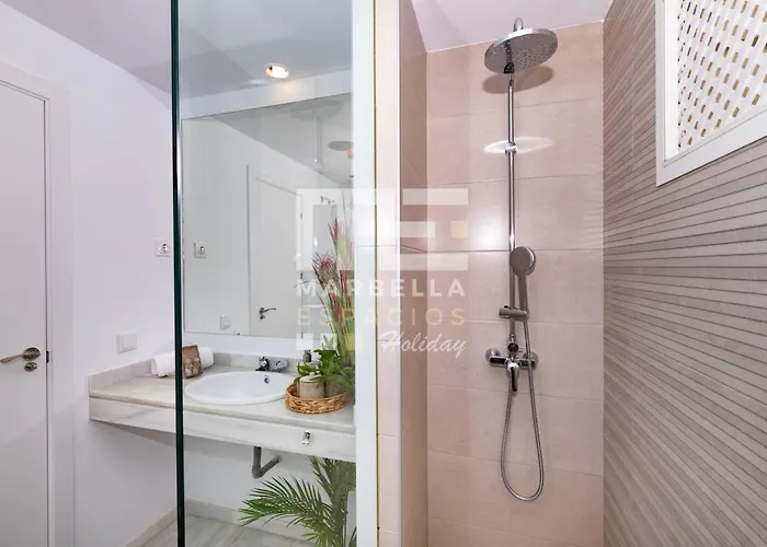 度假居 Town House 3 Beds In The Center Of 马尔韦利亚