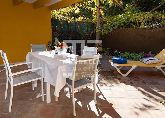 Town House 3 Beds In The Center Of *