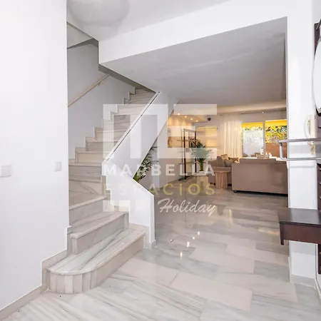 Ferienhaus Town House 3 Beds In The Center Of Marbella