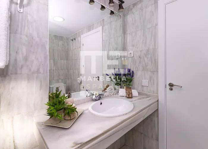 Town House 3 Beds In The Center Of