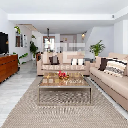 Town House 3 Beds In The Center Of Hébergement de vacances Marbellac