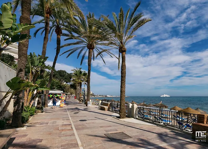 Town House 3 Beds In The Center Of