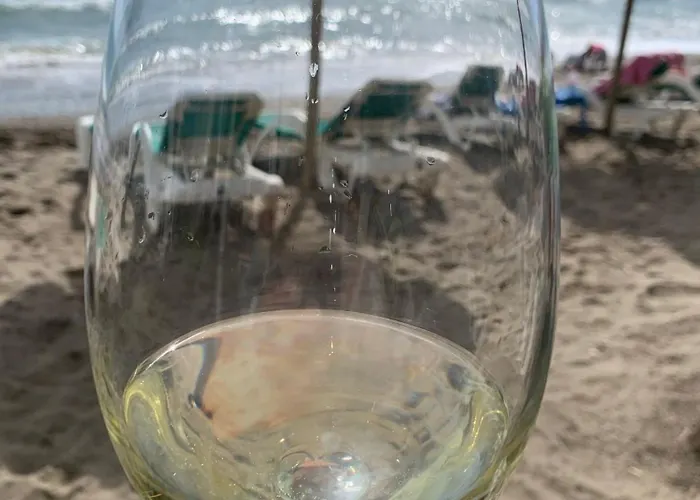 Town House 3 Beds In The Center Of *