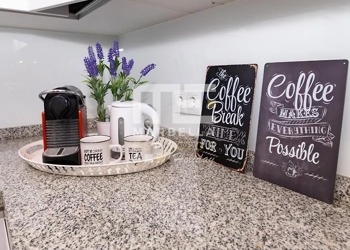 Town House 3 Beds In The Center Of