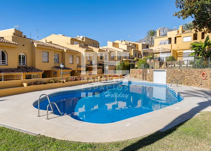 Town House 3 Beds In The Center Of 別荘 *