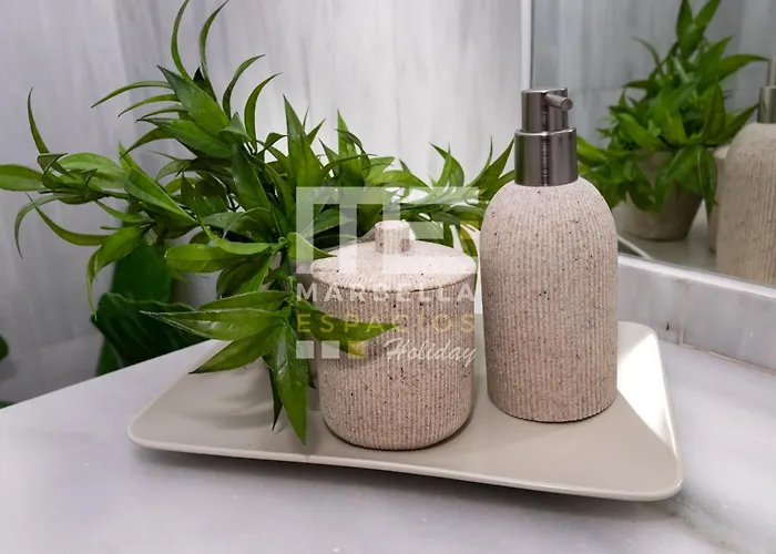 Town House 3 Beds In The Center Of